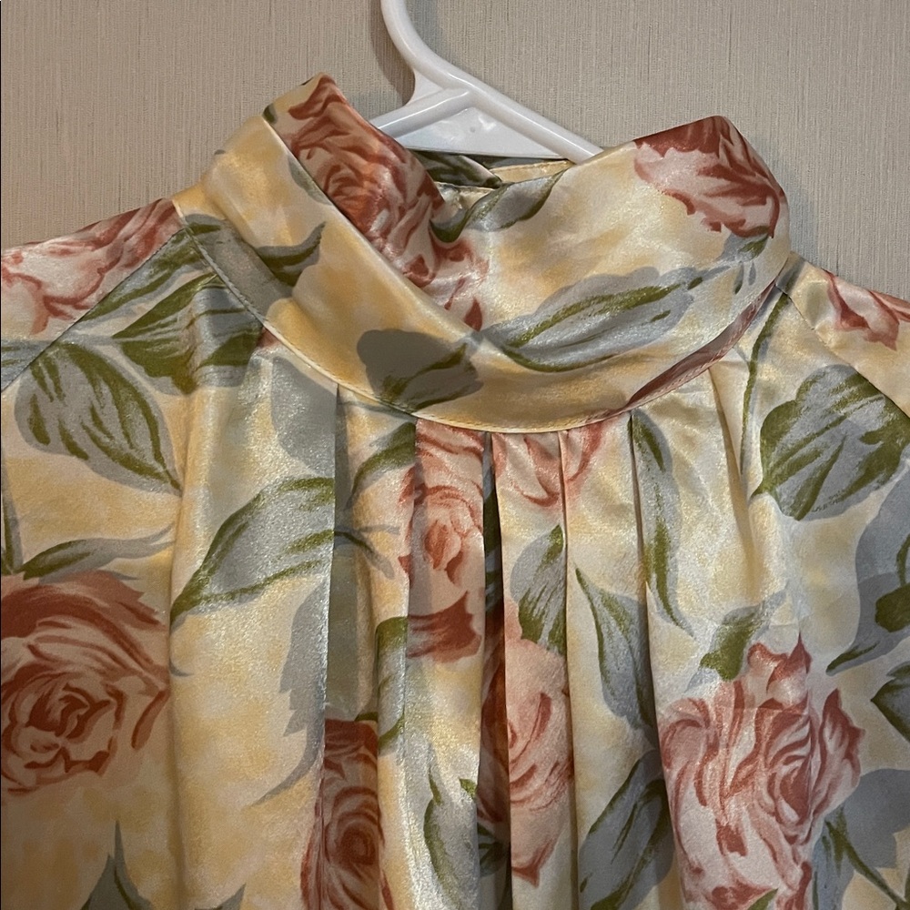 Tess Paris Milano sz 6 vintage floral grandma core high neck button blouse - Picture 3 of 6